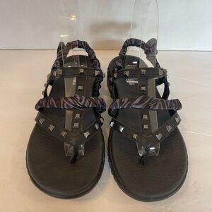Skechers Goga Mat black zebra print thong sandals size 6